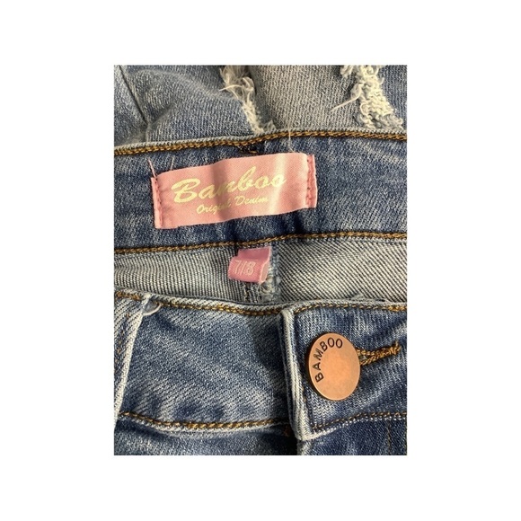 Bamboo Size 7/8 Original Denim Destroyed Jean Preowned - Picture 6 of 6